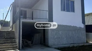 3-комнатный частный дом Продаётся. Мухани