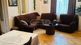 4-комнатная квартира в Тбилиси