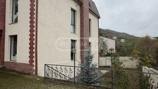 5-комнатный частный дом в Цкнети