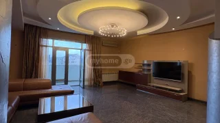 6-комнатная квартира в Сабуртало