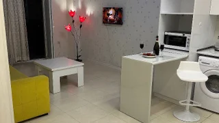 2-комнатная квартира посуточно. Исани