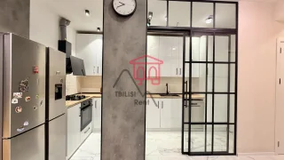 4-комнатная квартира в Сабуртало, 115 м², $1300