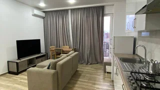 2-комнатная квартира с 1 спальней рядом с Аллеей Героев, $500