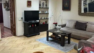 4-комнатная квартира в Тбилиси