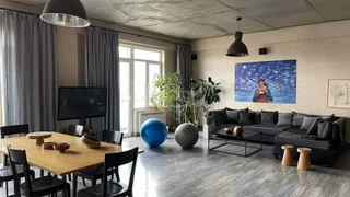 4-комнатная квартира в Тбилиси