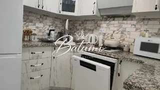 2х комн. квартиру, $800/год