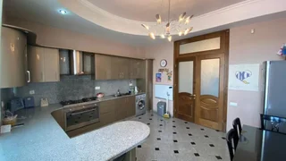 5-комнатная квартира. Сабуртало