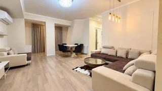 Пирамида: 4-комнатная, 120.0 м²