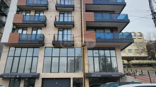 8-комнатная квартира в Сабуртало