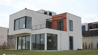 5-комнатный частный дом Продаётся. Тхинвал