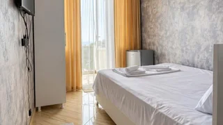 Geno Guest House 6