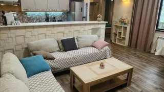 Рапиел Агладзе ул.: 2-комн., 56.49 м²