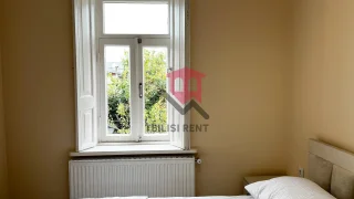 3-комнатная квартира, 65 м², 1/1 эт., $1200