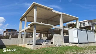 5-комнатный частный дом. Озеро Лиси