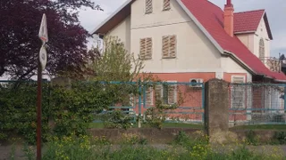 8 room Private House For Sale. Digomi