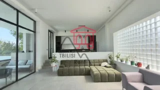 Дом в Цавкиси, 5 комнат, 270 м²