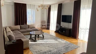 5-комнатная квартира. Ваке