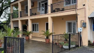 7 room Hotel For Sale