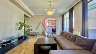 Квартира в Сабуртало! Имеется персональный выход на крышу 100м²