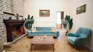 6 room Flat For Rent. Vera