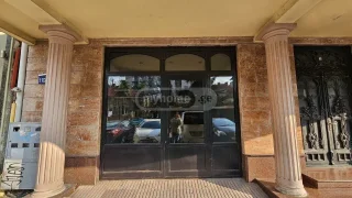 Универсальная коммерческая площадь в районе Руставели