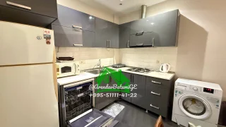Долгосрочная аренда 3-комнатной квартиры в Rustaveli District