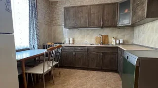 4-комнатная квартира сдаётся. Варкетили