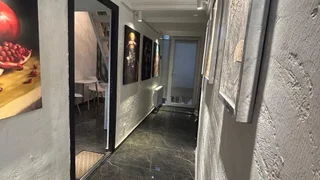 Номер в отеле. Сабуртало