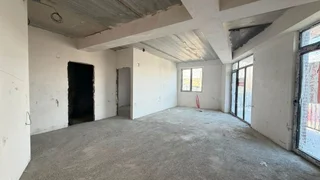 4-комнатная квартира на продажу. Озеро Лиси