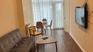 3-комн. квартира, 70 м², $700