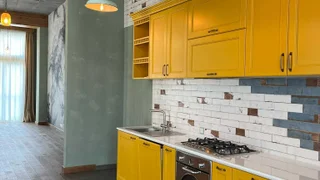 4-комнатная квартира на продажу. Ваке