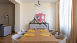 4-комнатная квартира в Ваке, 140 м², $1500