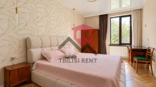 3-комнатная квартира, 60 м², $750