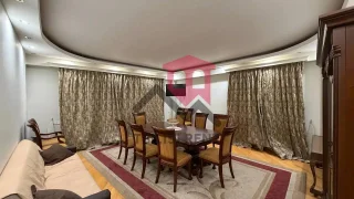 5 комнат, 4 спальни, $1800