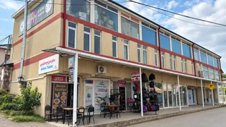Commercial space For Sale. Lilo