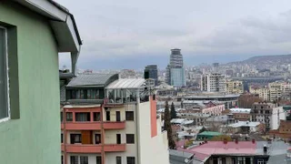 4-комнатная квартира в Тбилиси