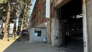 Коммерческая недвижимость - склад/торговое помещение. Надзаладеви