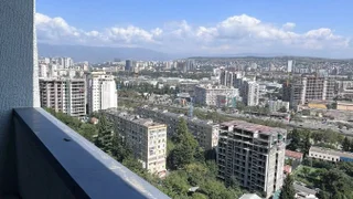 4-комнатная квартира в Тбилиси