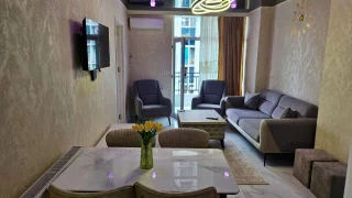 3-комнатная квартира на ул. Абусеридзе 36, $600