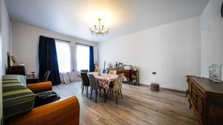 8 room Private House For Sale. Sanzona