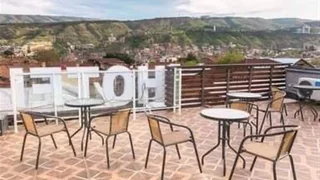 6 room Hotel For Sale. Avlabari