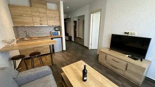 Orbi Residence: 2-комнатная, 49.0 м²