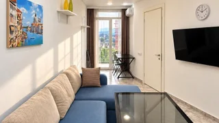Bi Residence: 2-комнатная, 48.0 м²