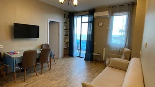 2-комнатная квартира в Махинджаури, 1 линия, $550