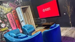 2-комнатная квартира посуточно в Сабуртало