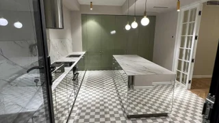 5-комнатная квартира. Мтацминда