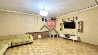 Просторный частный дом в районе Исани
