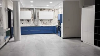 4-комнатная квартира. Ваке