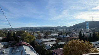 4-комнатная квартира в Тбилиси