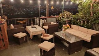 2 room Private House For Rent. Mtatsminda